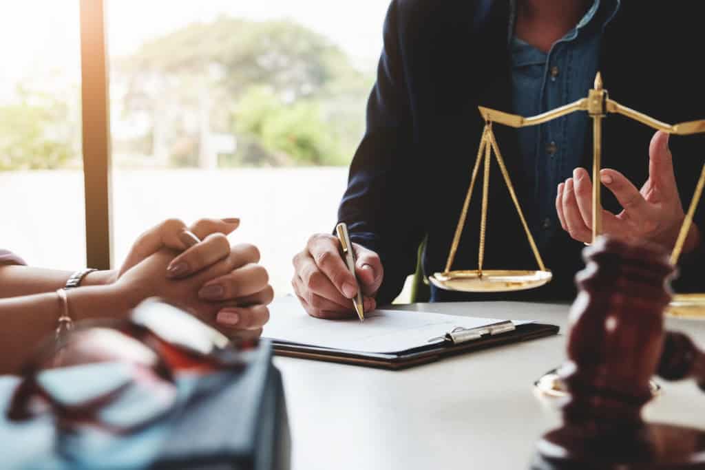 Court Applications vs. Mediation: A Less Stressful Path with EH Mediation Merton
